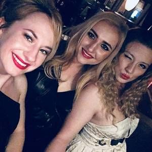 Meet your Posher, Evelyn